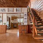 Stylish Triple Room - Waterfront - Mins To Station - Shared Bathroom