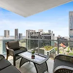 Central 2-Bed With Parking & Stunning Views