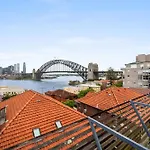 Breathtaking Sydney Harbour View Condo