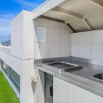 Beachside Unit In The Heart Of Manly-Ocean Views