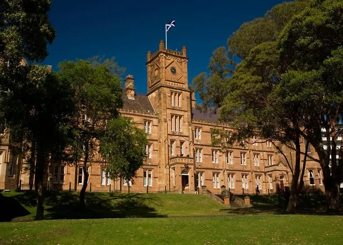 St Andrew\'S College