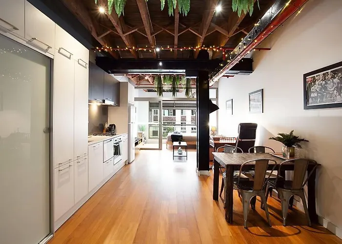 New York Warehouse By Sydney Dreams