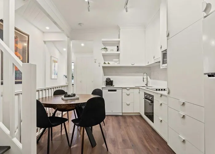Picturesque 1-Bed Inner City Base