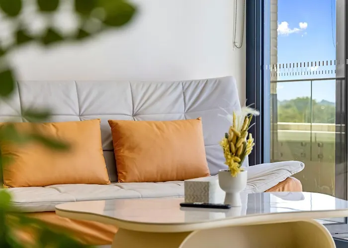 Executive Two-Bedroom Apartment In Macquarie Park