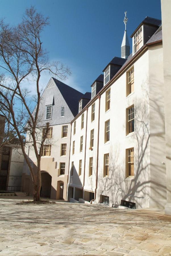 St Andrew's College
