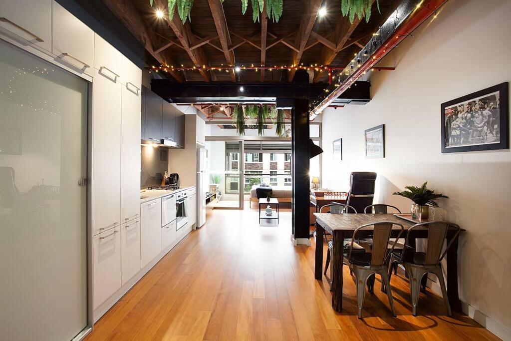 New York Warehouse By Dreams * Sydney