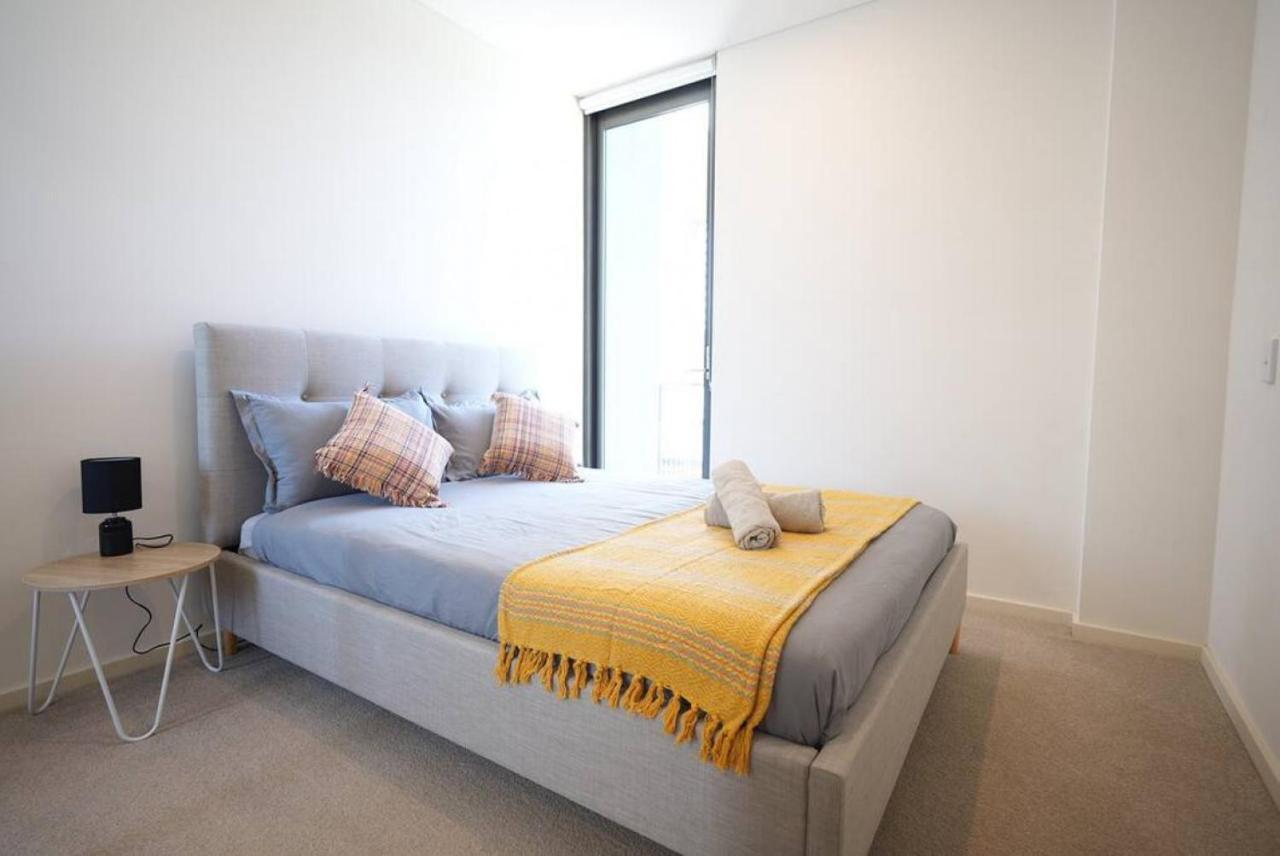 Apartment Stunning 2 Bedroom Apt In Wentworth Point Sydney