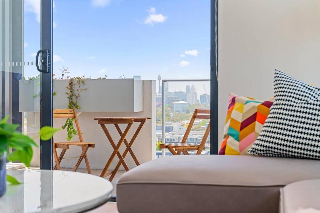 View 2 Bedrooms In Waterloo Apartment Sydney