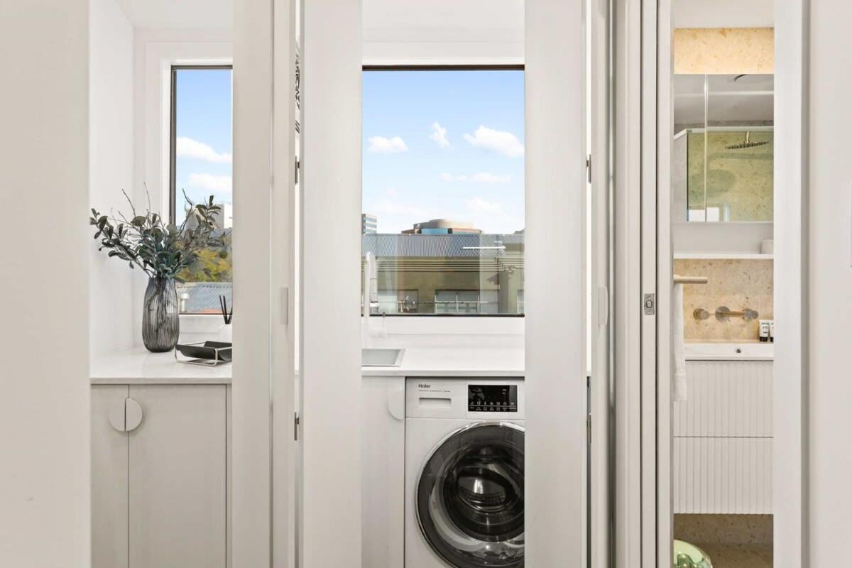 Picturesque 1-bed Inner City Base