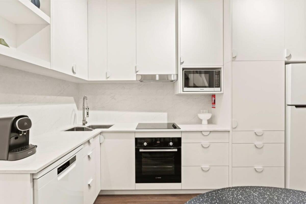 Picturesque 1-bed Inner City Base