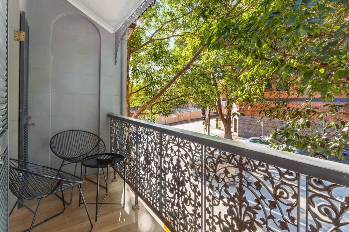 Picturesque 1-bed Inner City Base Holiday home Sydney