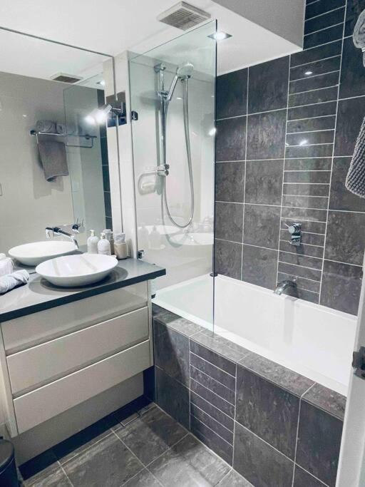 Elizabeth Bay Marina Apartment Sydney