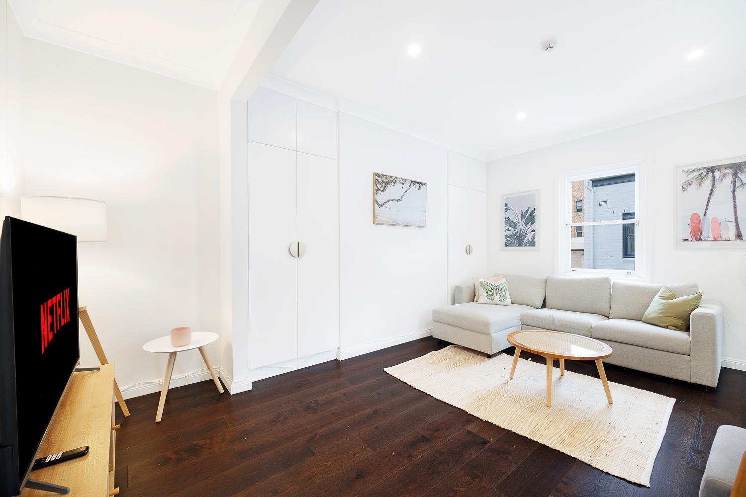 Apartment 2 Bedroom In Trendy Potts Point Sydney
