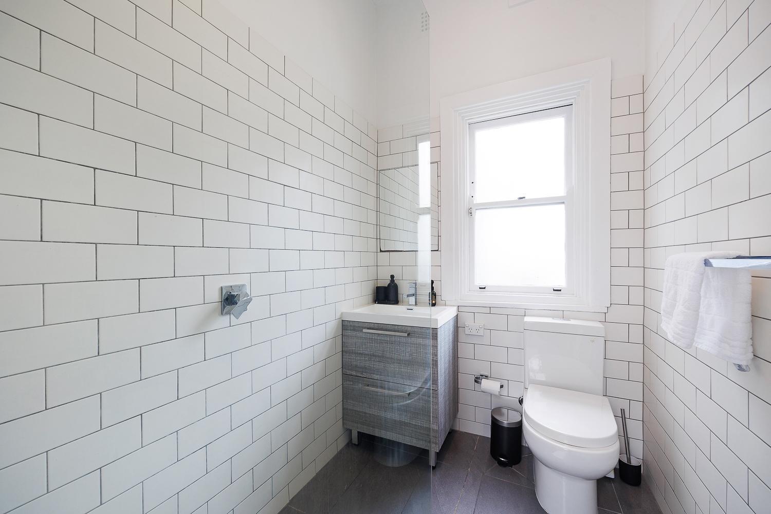 2 Bedroom In Trendy Potts Point *