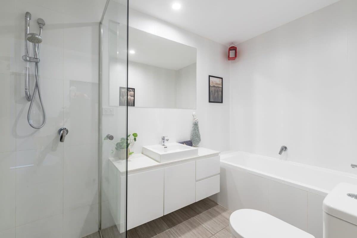 1bedroom And Study In Homebush Sleeps 5 Apartment Sydney