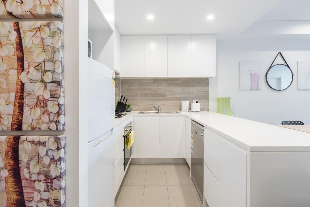 1bedroom And Study In Homebush Sleeps 5 Apartment