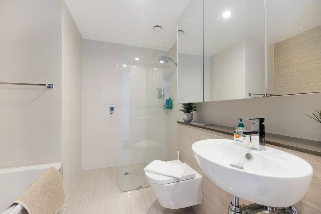 Apartment Lovely With Pool In Zetland