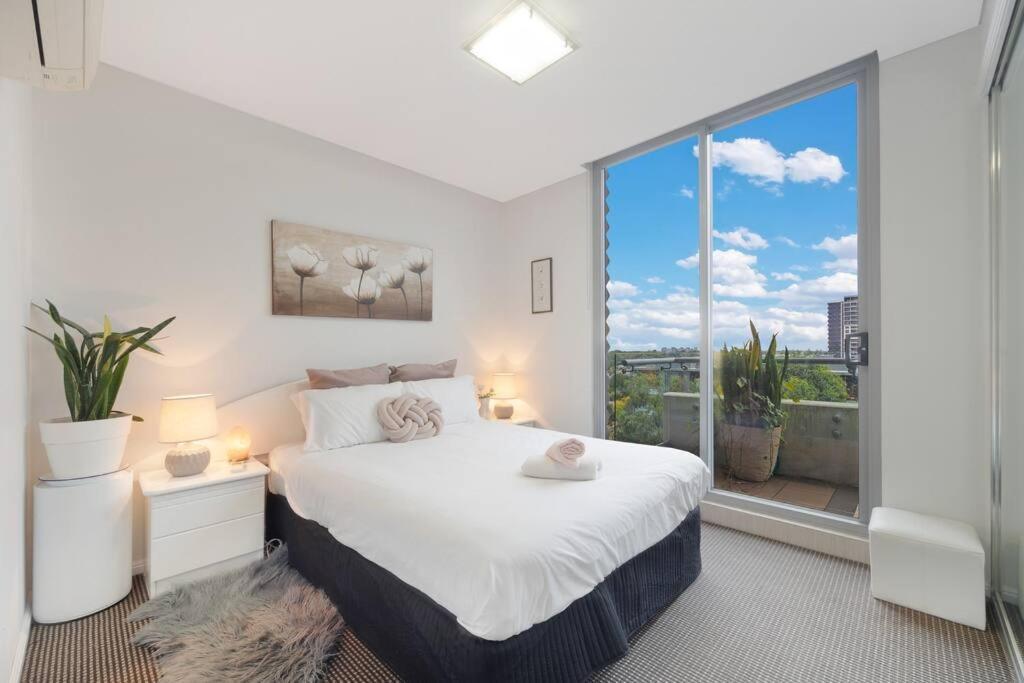 Lovely With Pool In Zetland Apartment Sydney