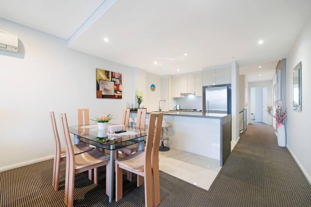 Lovely With Pool In Zetland Apartment Sydney