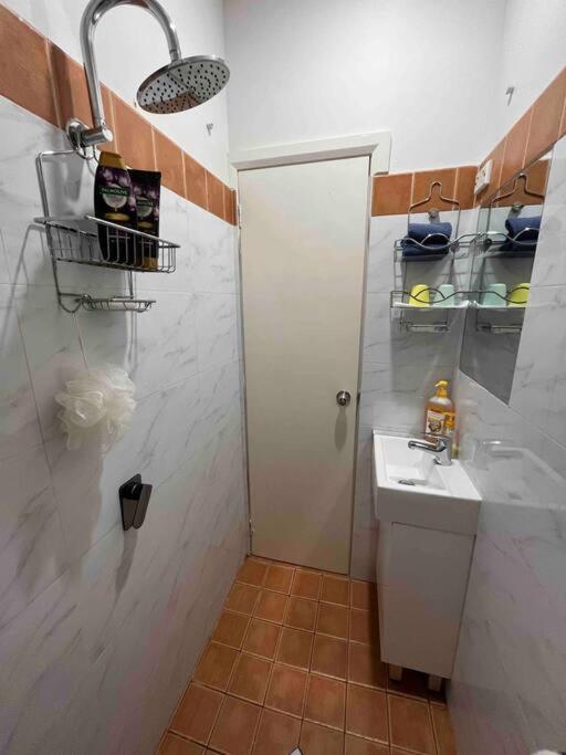Apartment Comfortable Studio+free Parking For Small Car *