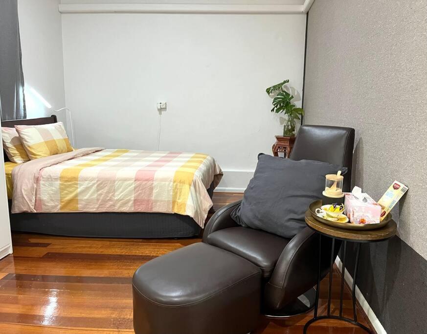 Comfortable Studio+free Parking For Small Car Sydney