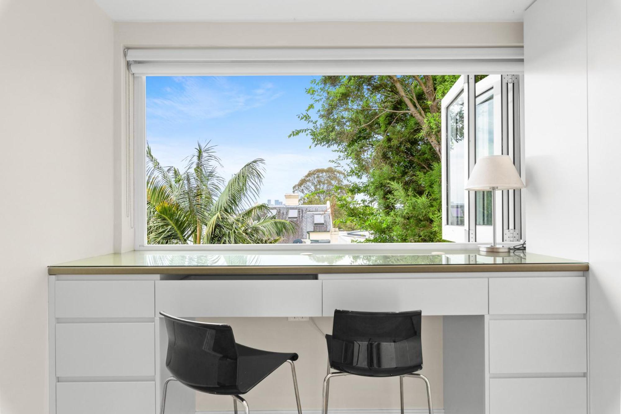 Holiday home Elegant 1-bed With Study By Balmain Wharf