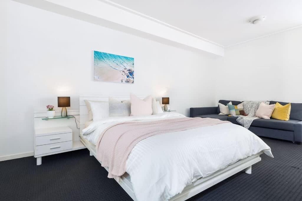A Comfy For 6 Next To Darling Harbour *