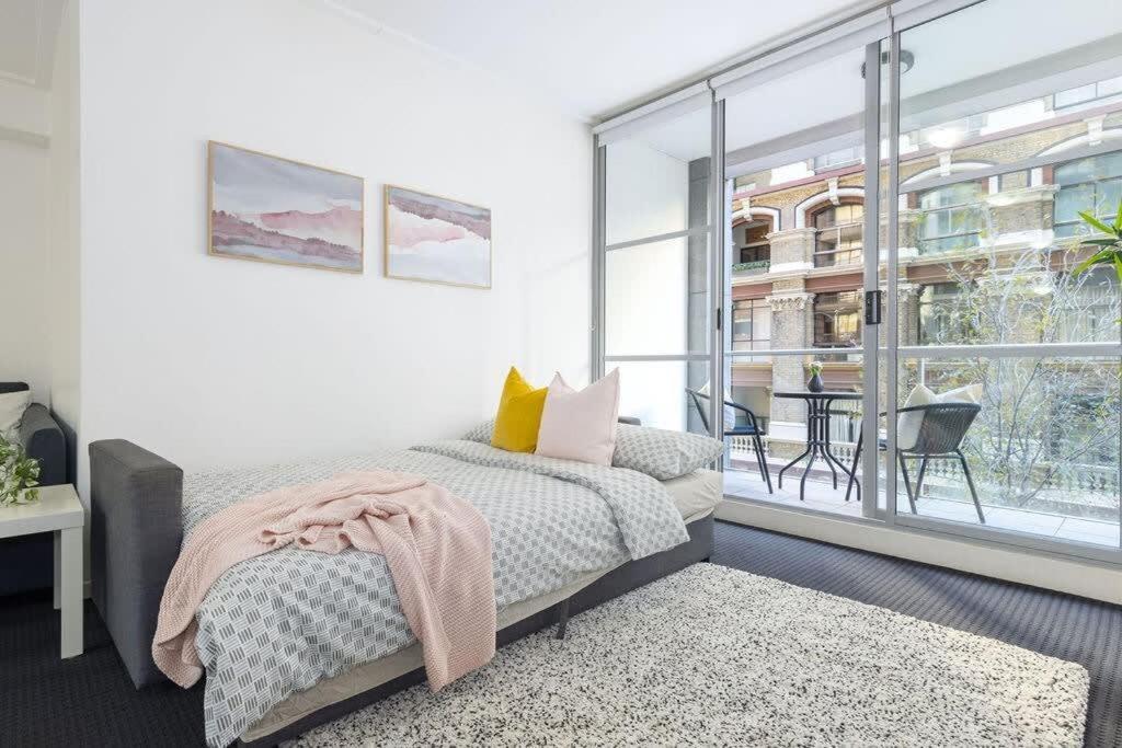 A Comfy For 6 Next To Darling Harbour Apartment Sydney