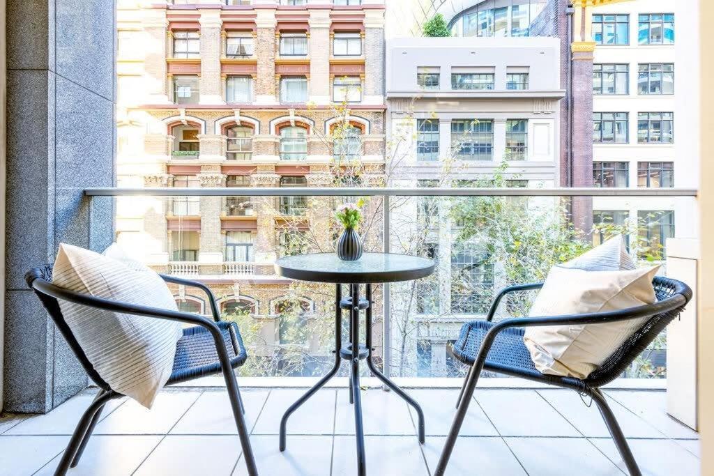 A Comfy For 6 Next To Darling Harbour Apartment