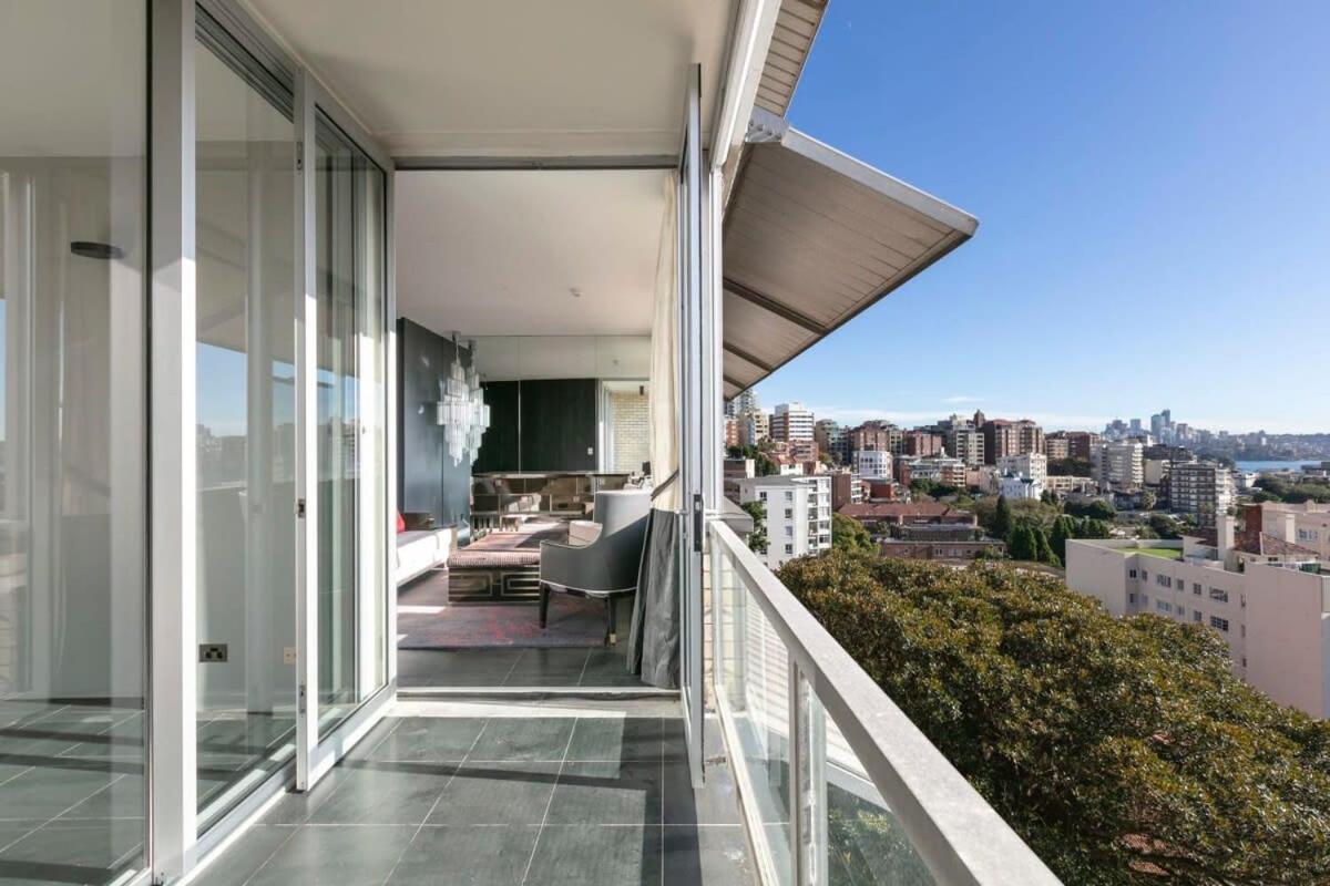 Luxury 1 Bedroom Apt With Harbour Views & Parking Apartment