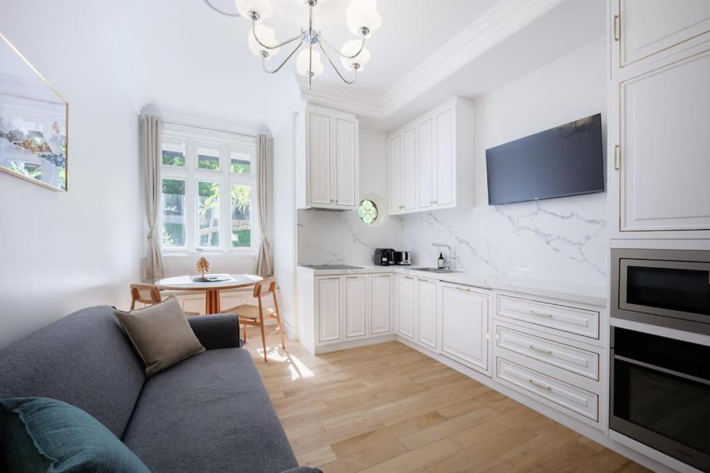 Cosy Federation Kirribilli 4 Bedroom * Sydney