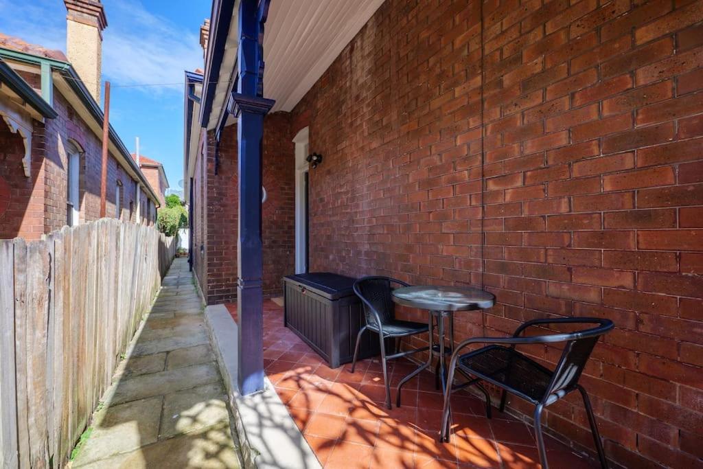 Cosy Federation Kirribilli 4 Bedroom Apartment *