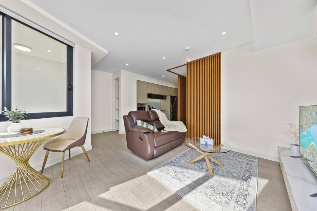 Little Gem In Ashfield Apartment *
