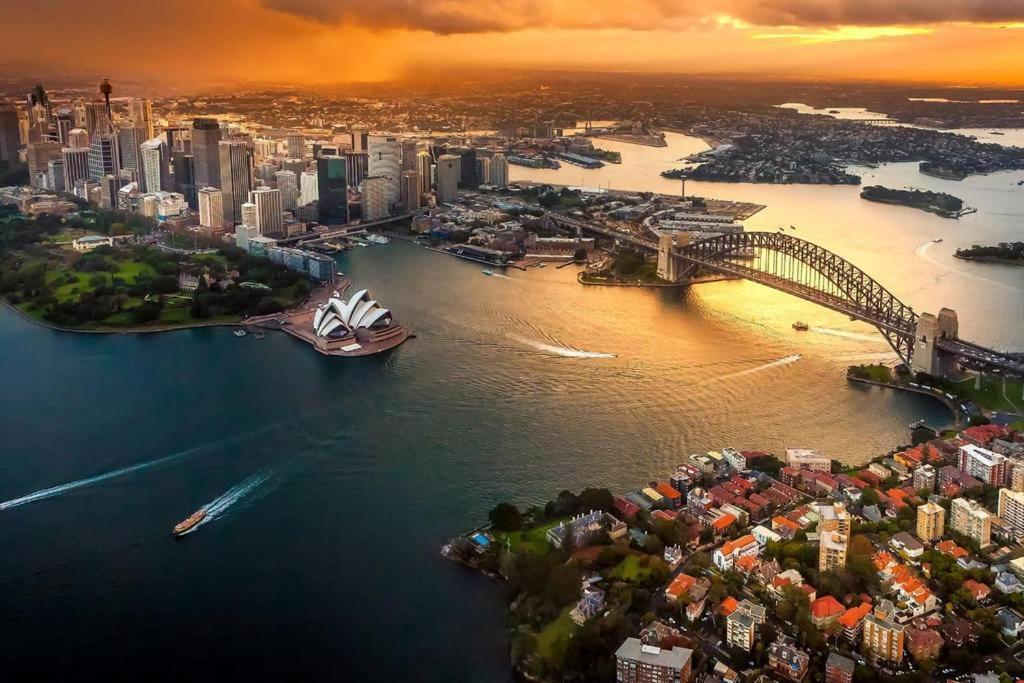 Guest house Modern Double - Ac - 1mins To - Nearby Hotspots Sydney