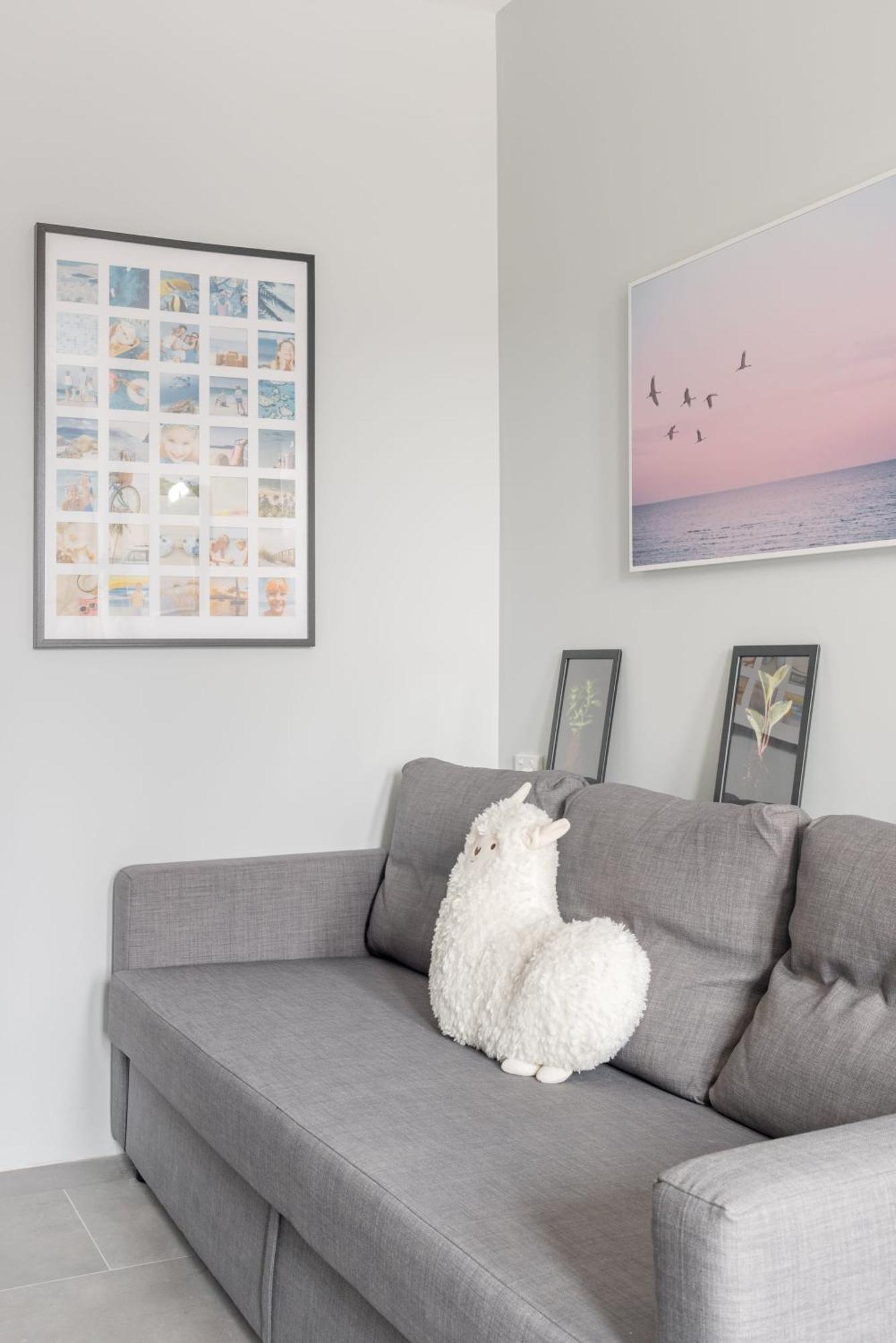 Modern Double - Ac - 1mins To - Nearby Hotspots Guest house Sydney