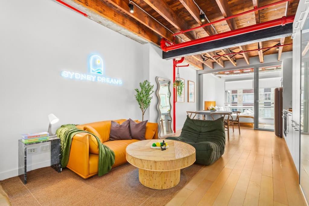 Quirky Loft By Dreams