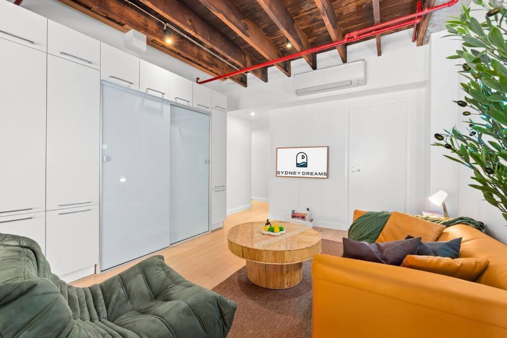 Quirky Loft By Dreams