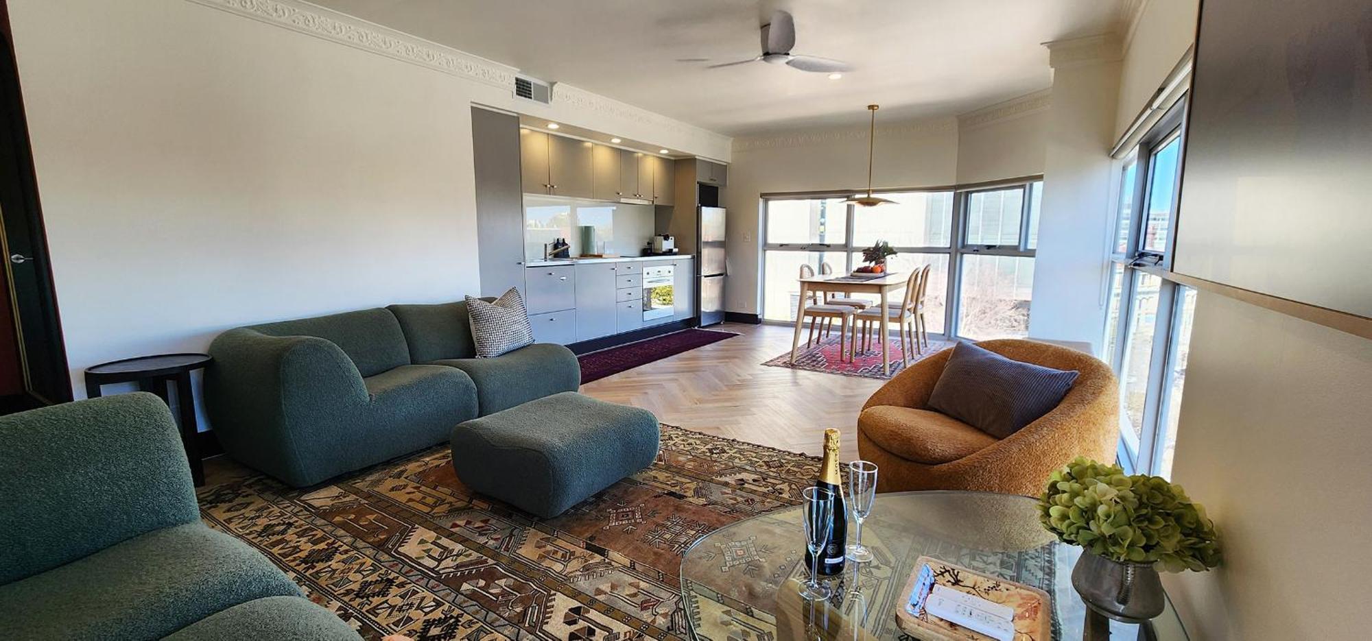 Chic Penthouse In Heart Of Darlinghurst Sydney