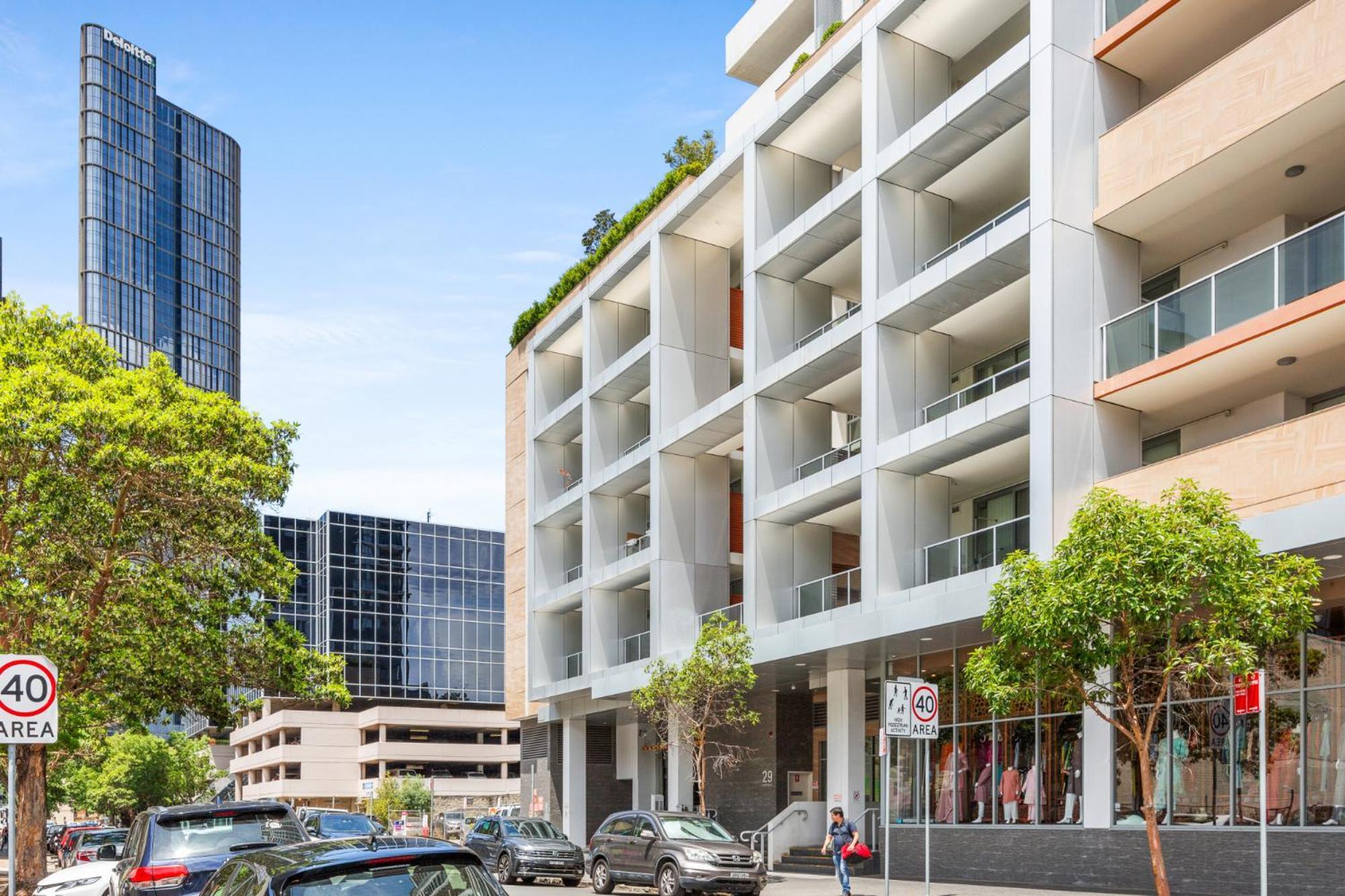 Apartment 2-bed With Parking & Stunning Views