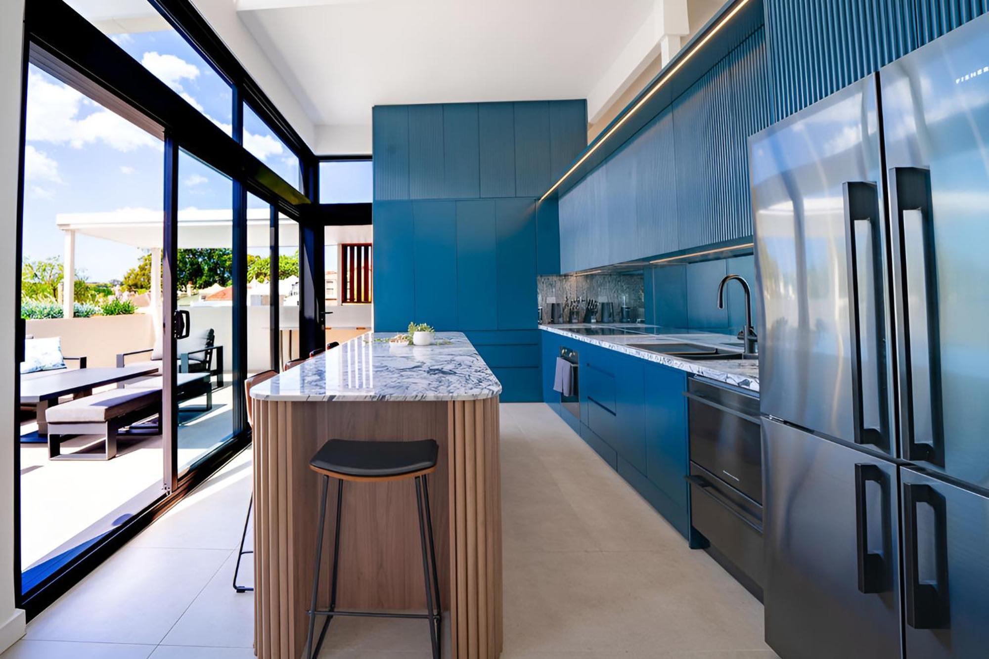 Elegant 3br -bondi Junction & Stunning Skyline Sydney