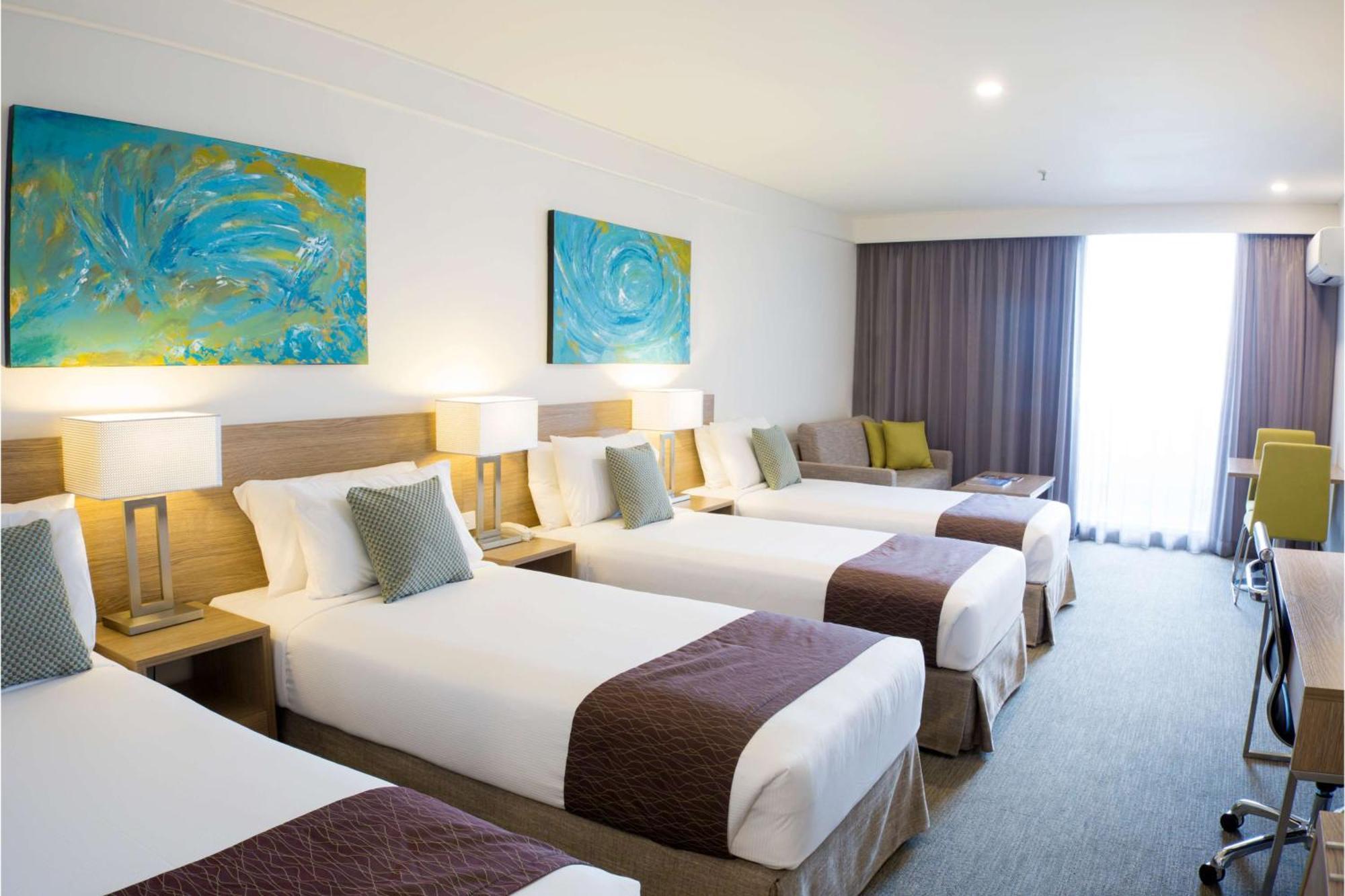 Metro Aspire Hotel 4*