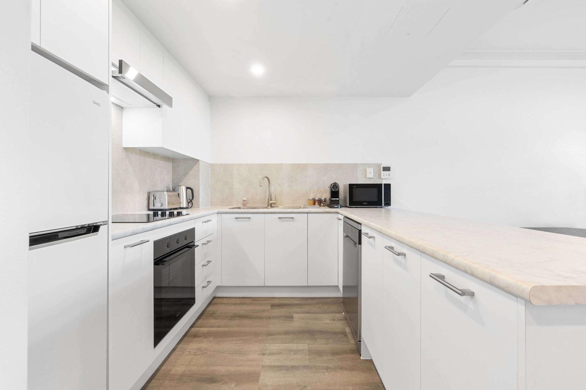 Camperdown Cozy Corner 8 *
