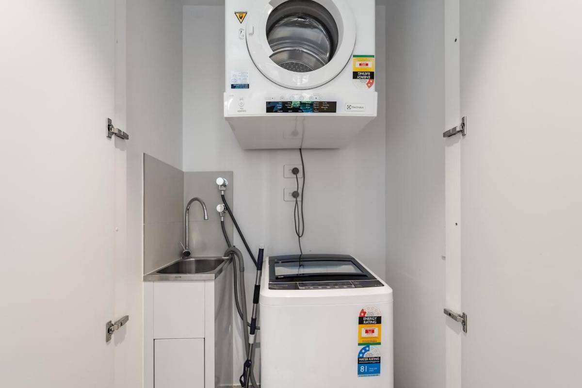 Cbd Lovely 2br With Pool Bbq Chinatown Icc * Sydney