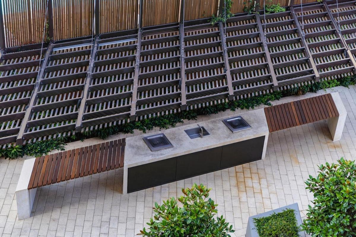 Cbd Lovely 2br With Pool Bbq Chinatown Icc * Sydney