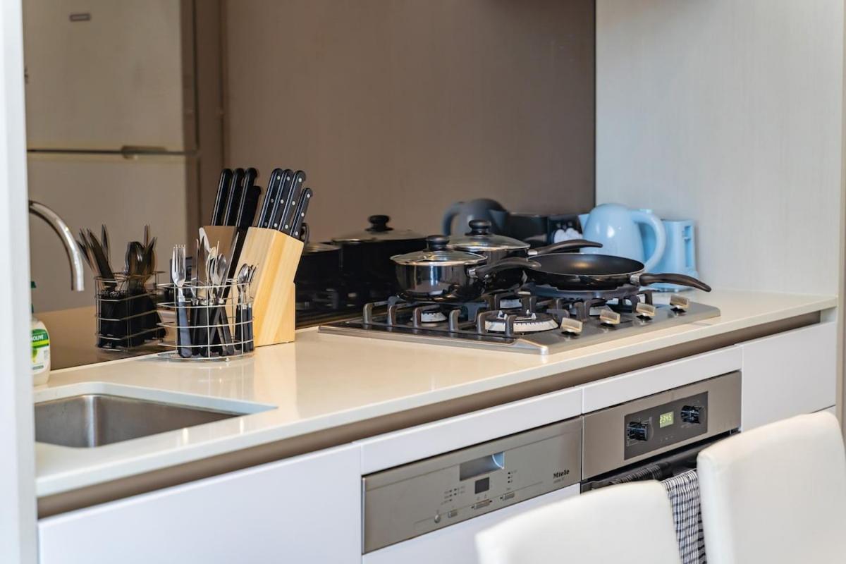 Apartment Cbd Lovely 2br With Pool Bbq Chinatown Icc