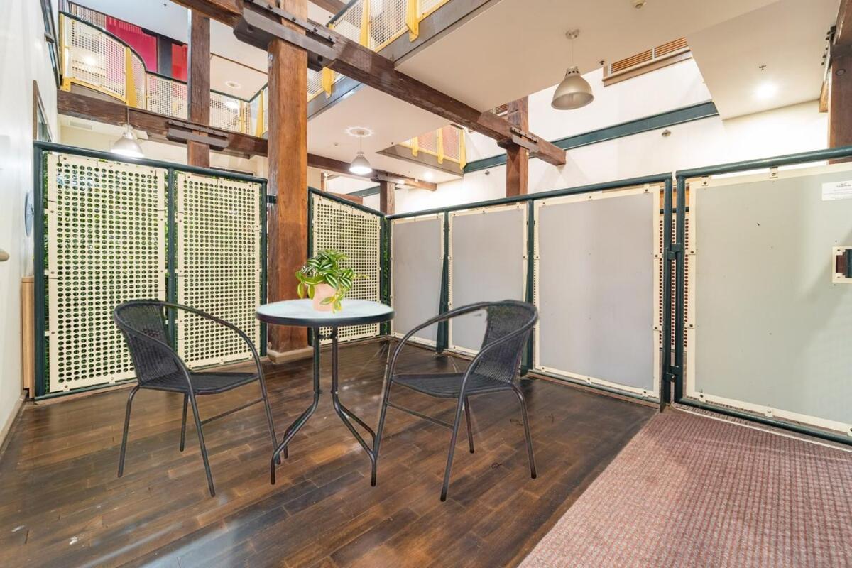 Cbd 1br With Pool Gym By Icc Chinatown Apartment *