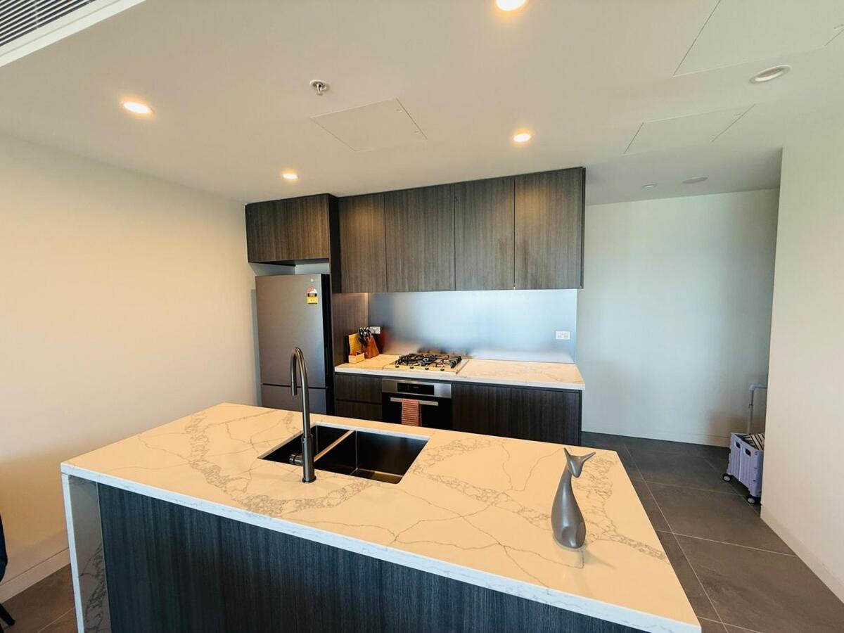 Apartment New Olympic Park 3beds -parking, Pool, Gym 21