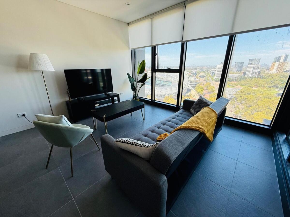 Apartment New Olympic Park 3beds -parking, Pool, Gym 21 Sydney