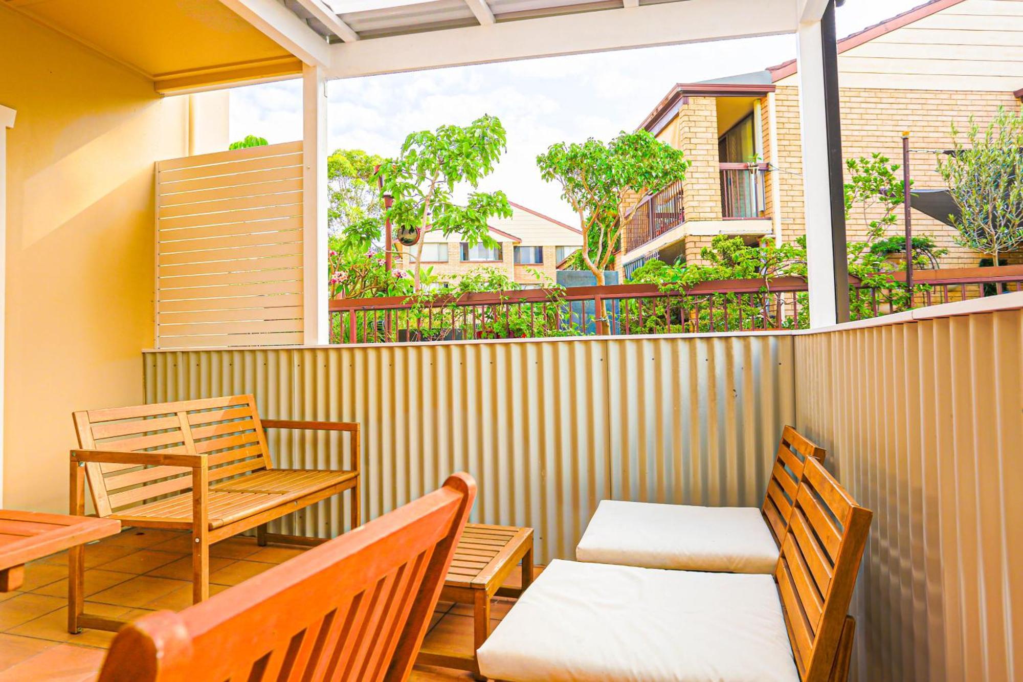 Elegant 1 Bedroom With Balcony Surry Hills Apartment