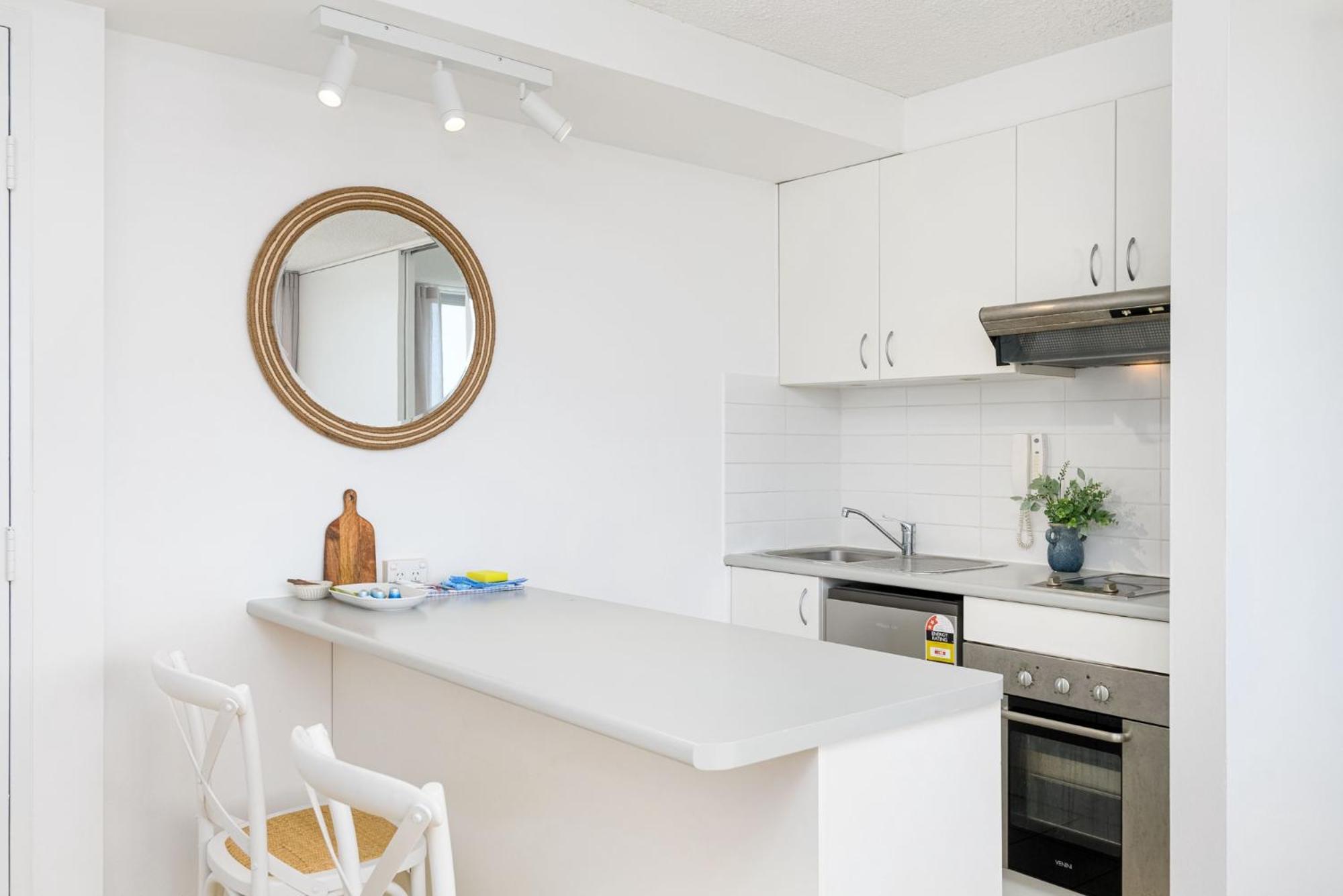 Beachside Unit In The Heart Of Manly-ocean Views Apartment Sydney